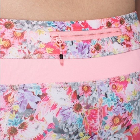 Lululemon Run Inspire Crop II Luxtreme Flowabunga Mini Multi/Bleached Coral - Picture 7 of 16